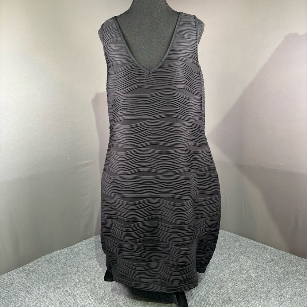 Joseph Ribkoff Dress Women’s 18 Bodycon Wavy Lines Midi Tank Cocktail Black